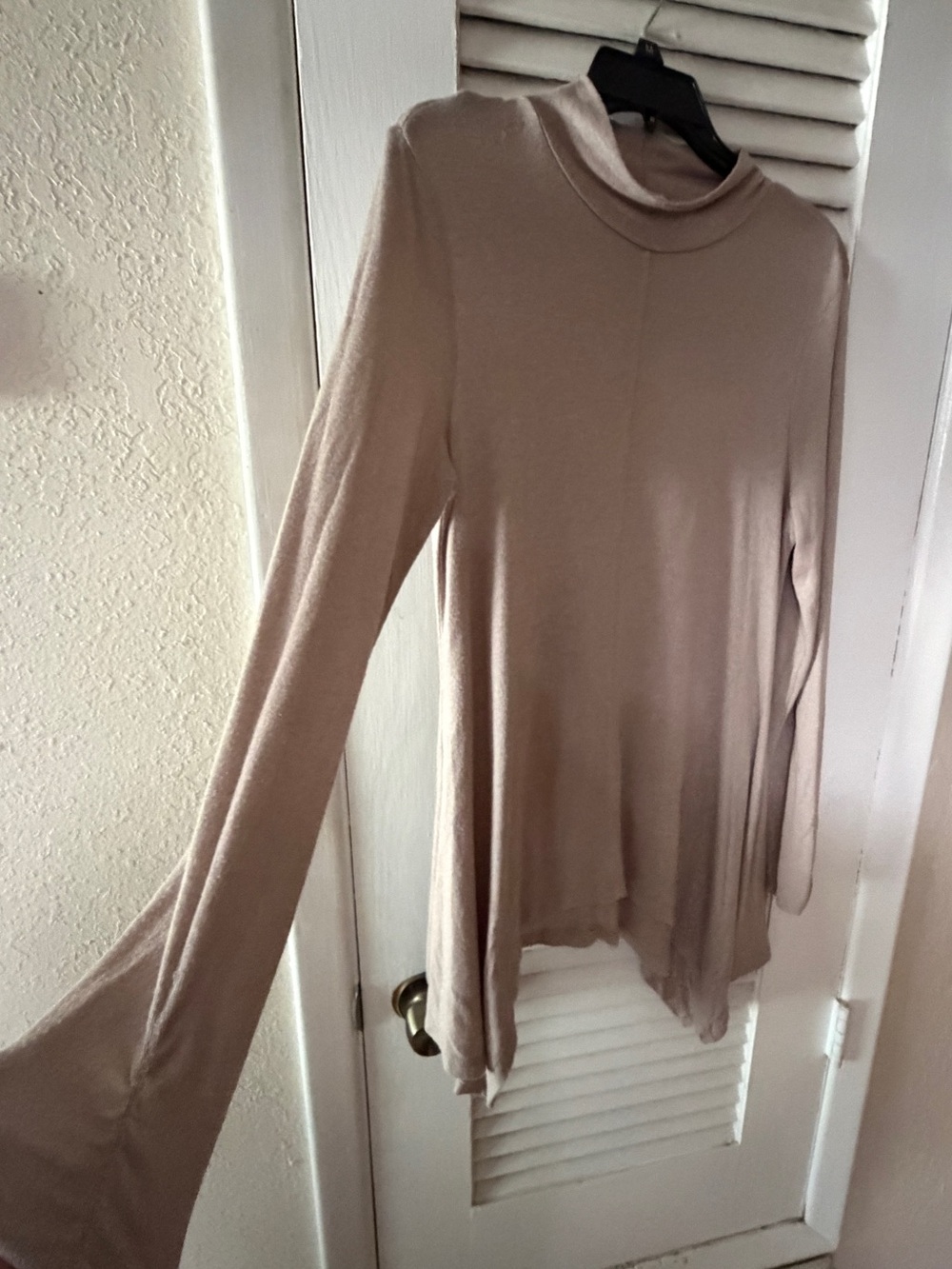 Cupio Tan Sharkbite Hem Mockneck Long Sleeve Tunic Top - Picture 5 of 7